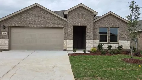 1012 Cherry Cove Dr, Fort Worth, TX 76131