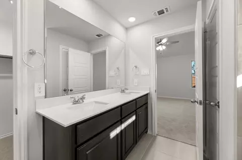 7816 Kingfisher Rd, Aubrey, TX 76227