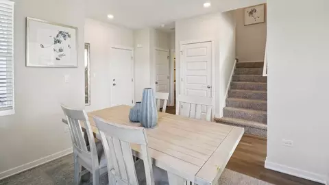 Dining - 13511 S Mesa Dr, Plainfield, IL 60585 photo 4 of 5