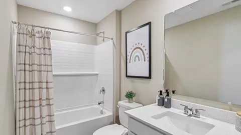 Bath - 13511 S Mesa Dr, Plainfield, IL 60585 photo 7 of 8