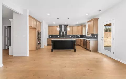 Kitchen - 432 Lakeview Way, Lagrange, GA 30241 photo 1 of 6