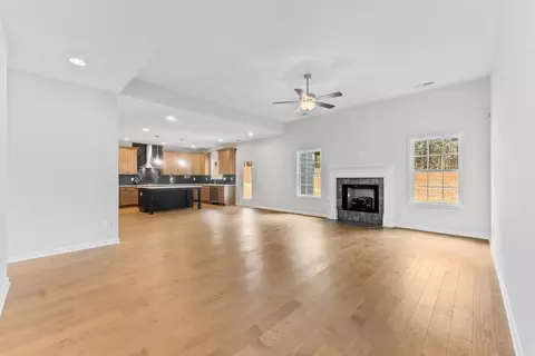 Living - 432 Lakeview Way, Lagrange, GA 30241 photo 1 of 2