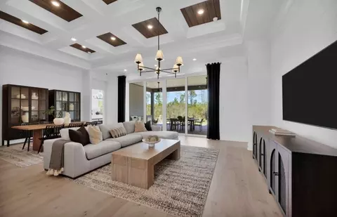 Living - 91 Skipping Stone Ct, Saint Johns, FL 32259 photo 2 of 3