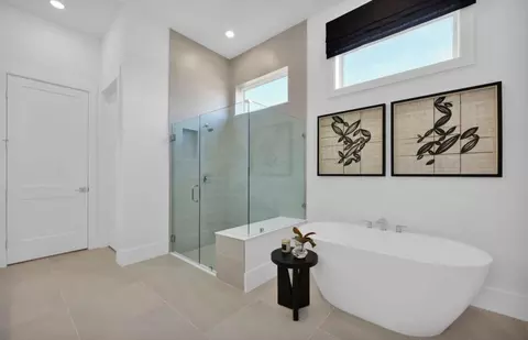 Bath - 91 Skipping Stone Ct, Saint Johns, FL 32259 photo 2 of 2