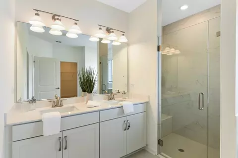 Bath - 182 Brook Forest Dr, Saint Augustine, FL 32092 photo 3 of 5