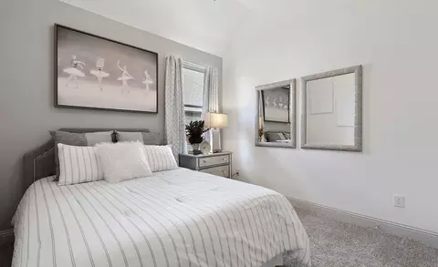 Bedroom - 200 N Eagle Point Rd, Van Alstyne, TX 75495 photo 2 of 3