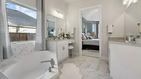 Bath - 200 N Eagle Point Rd, Van Alstyne, TX 75495 photo 6 of 7