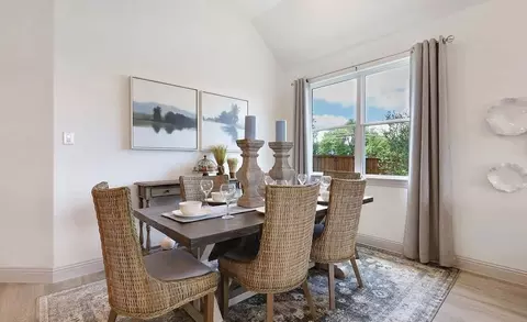 Dining - 200 N Eagle Point Rd, Van Alstyne, TX 75495 photo 1 of 1