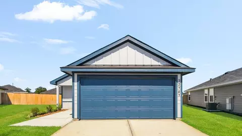 22707 Ravine Edge Ct, Hockley, TX 77447
