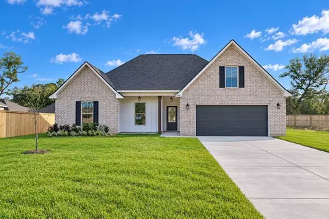 5805 Tile Fish Dr, Ocean Springs, MS 39564