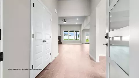 Entry Way - 861 W 83rd St, Tulsa, OK 74132 photo 1 of 7