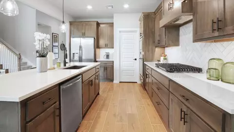 Kitchen - 861 W 83rd St, Tulsa, OK 74132 photo 8 of 11