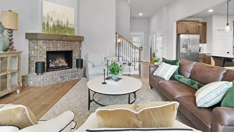 Living - 861 W 83rd St, Tulsa, OK 74132 photo 3 of 4