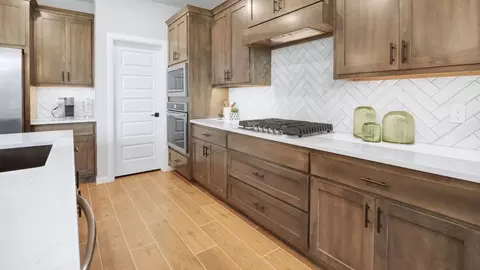 Kitchen - 861 W 83rd St, Tulsa, OK 74132 photo 9 of 11