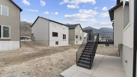 Exterior - 718 N 1600 E, Salem, UT 84653 photo 6 of 20