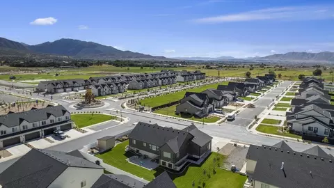 View/Area - 718 N 1600 E, Salem, UT 84653 photo 15 of 19
