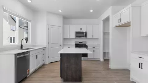 Kitchen - 718 N 1600 E, Salem, UT 84653 photo 1 of 8
