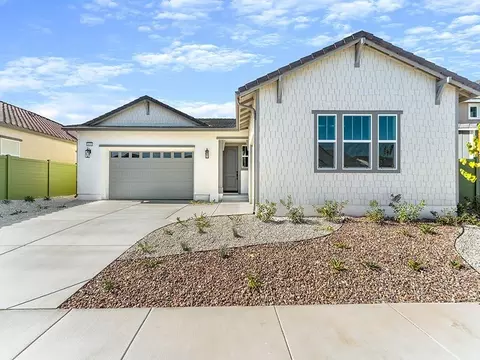 6418 Castle Crags Ave, Hesperia, CA 92345