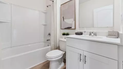 Bath - 5289 Masser Rd, Saint Cloud, FL 34772 photo 4 of 5
