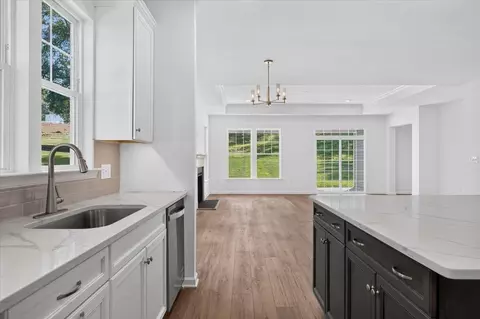 Entry Way - 343 Whites Mill Rd, Abingdon, VA 24210 photo 3 of 3