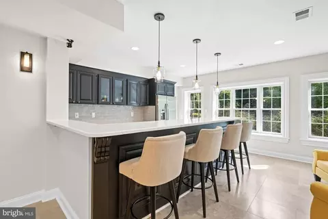 Kitchen - 11200 River Rd, Potomac, MD 20854 photo 5 of 13