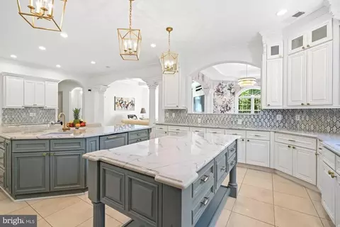 Kitchen - 11200 River Rd, Potomac, MD 20854 photo 3 of 13