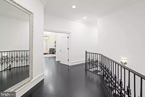 Entry Way - 11200 River Rd, Potomac, MD 20854 photo 6 of 10