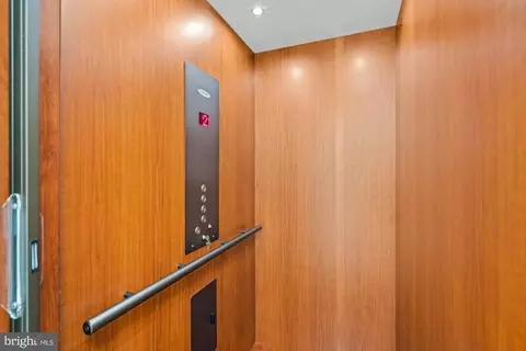 Entry Way - 11200 River Rd, Potomac, MD 20854 photo 4 of 10