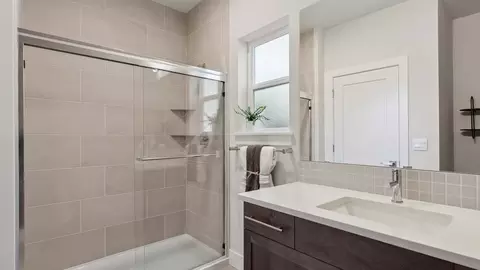 Bath - 9202 NE 186th Pl, Bothell, WA 98011 photo 2 of 10