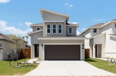 Exterior - 1401 Sambar Lp, Laredo, TX 78045 photo 6 of 8