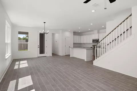 Living - 1401 Sambar Lp, Laredo, TX 78045 photo 5 of 6