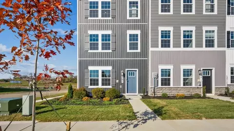 23 Aloma St, Charles Town, WV 25414