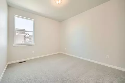 Bedroom - 2093 Falling Leaf, Windsor, CO 80550 photo 5 of 13