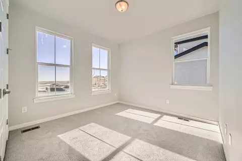 Bedroom - 2093 Falling Leaf, Windsor, CO 80550 photo 4 of 13
