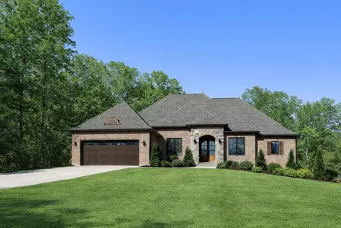 268 Stonehenge Dr, Crossville, TN 38555