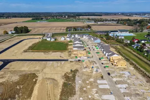 View/Area - 119 Parrs Pathway, Hebron, OH 43025 photo 5 of 11