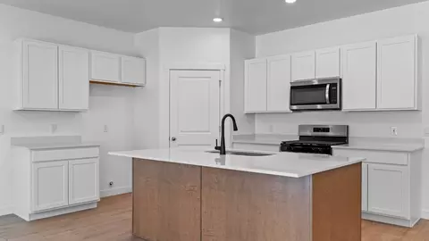 Kitchen - 718 N 1600 E, Salem, UT 84653 photo 1 of 7