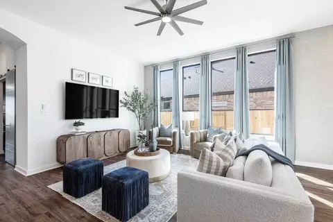Living - 325 Vale Run, Kyle, TX 78640 photo 3 of 6