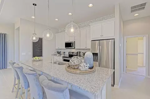 Kitchen - 4108 Sea Marsh Pl, Parrish, FL 34219 photo 1 of 3