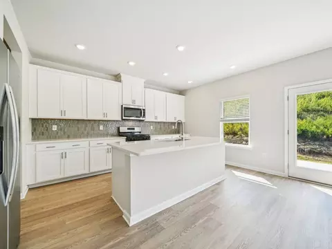 Kitchen - 1179 High Falls Ln, Grayson, GA 30017 photo 3 of 4
