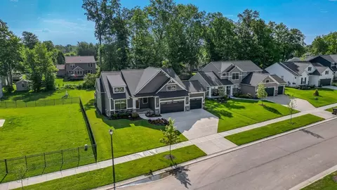 View/Area - 11350 Traverse Dr, Grand Ledge, MI 48837 photo 4 of 8