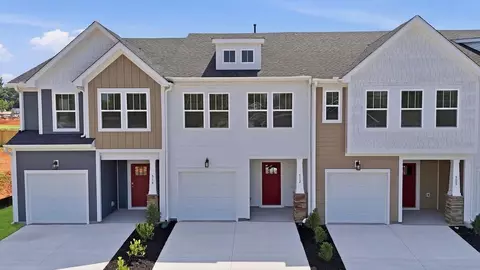 512 Round Rock Way, Fountain Inn, SC 29644