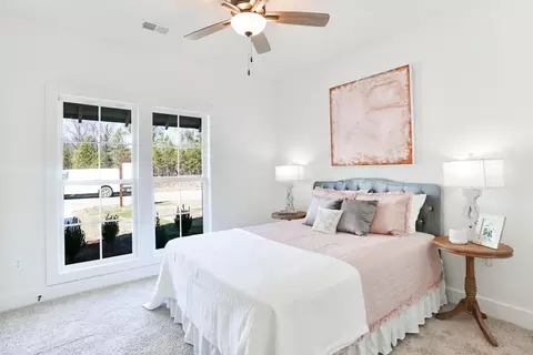 Bedroom - 1004 Crossing Ct E, Valley, AL 36854 photo 1 of 4