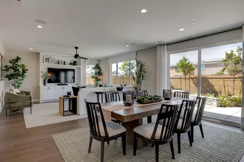 Dining - 1053 Talus Way S, Madera, CA 93636 photo 1 of 4
