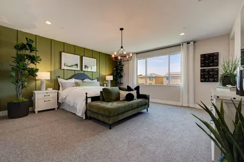 Bedroom - 1053 Talus Way S, Madera, CA 93636 photo 1 of 8