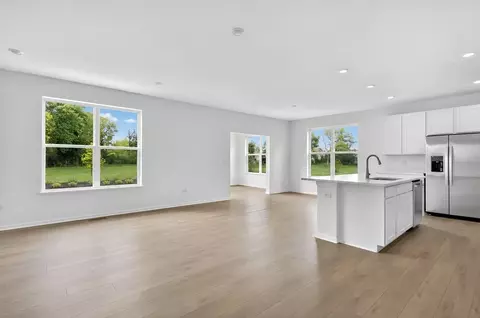 369 Cottrell Ln, Aurora, IL 60506