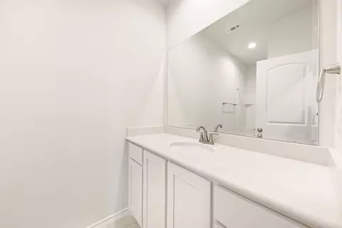 Bath - 701 Stone Eagle Dr, Azle, TX 76020 photo 3 of 8