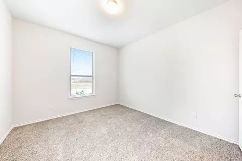 Bedroom - 701 Stone Eagle Dr, Azle, TX 76020 photo 3 of 8