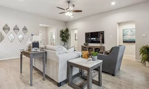 Entry Way - 701 Stone Eagle Dr, Azle, TX 76020 photo 6 of 8