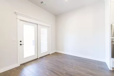Entry Way - 2800 Heather Hvn, Moore, OK 73160 photo 4 of 6